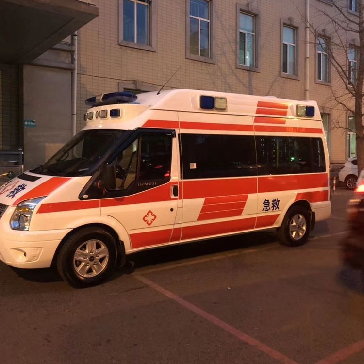 西畴夜间租赁救护车护送病人转院：安全转运的 8 大核心注意事项